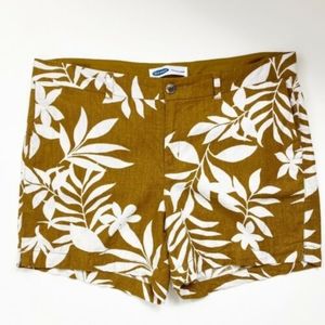 - EUC Old Navy everyday linen shorts, tropical, 26​